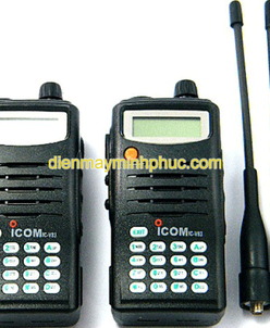 Bộ đàm Icom IC-V83